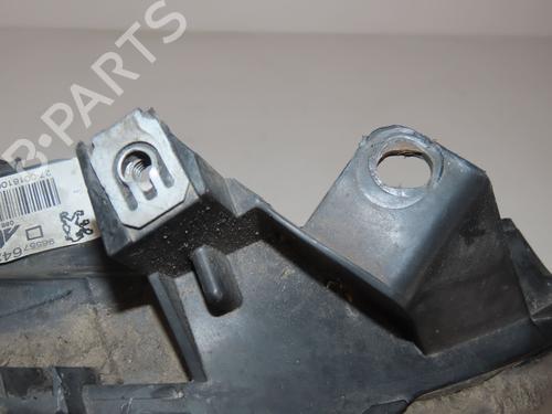 Right headlight PEUGEOT 307 SW (3H) 1.6 HDI 110 | BP29929912C29