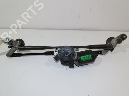 Used Front wiper motor KIA SORENTO II (XM) 2.2 CRDi 4WD (197 hp) 9011110