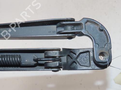 Used Front windshield wiper arm Front windshield wiper arm 39181072 39181072