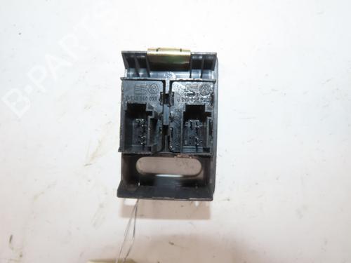 Used Left front window switch Left front window switch 38492173 38492173