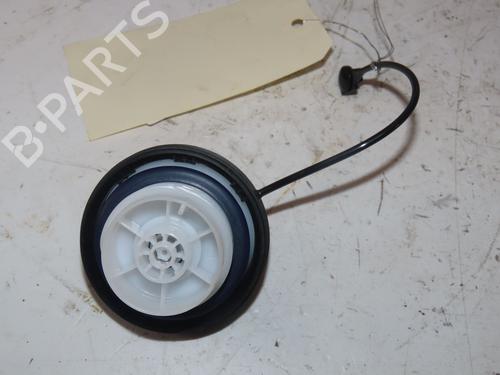 fuel-cap-renault-arkana-i-lcm_-ldn_-2019-40051560 main image