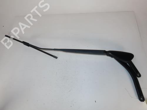 Used Front windshield wiper arm RENAULT SCÉNIC II (JM0/1_) 1.5 dCi (JM1F) (86 hp) 25611220