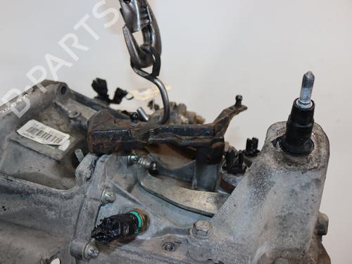 gearbox-renault-megane-iv-hatchback-b9amn_-2015-34229339 main image