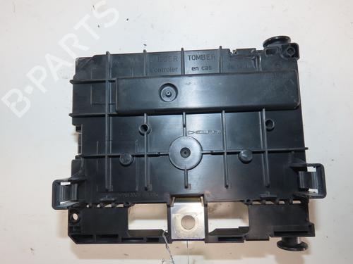 Used Fuse box Fuse box CITROËN C4 Grand Picasso I (UA_) 1.6 HDi (109 hp) 33008832 33008832