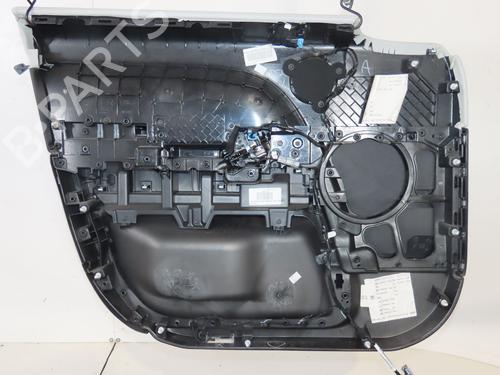 Forreste højre beklædning Forreste højre beklædning LAND ROVER RANGE ROVER SPORT II (L494) 3.0 TDV6 4x4 (258 hp) 36893860 36893860