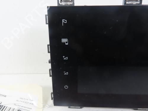 Used Display monitor SEAT ATECA (KH7, KHP) 2.0 TDI (150 hp) 17038073