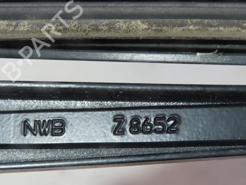 Used Front windshield wiper arm NISSAN QASHQAI II (J11, J11_) 1.3 DIG-T (158 hp) 29196441