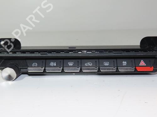 Warning switch PEUGEOT 308 III (FB_, FH_, FP_, F3_, FM_) BlueHDi 130 (FBYHZL, FBYHZT) | BP29414819I22 