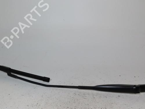 Used Front windshield wiper arm FIAT BRAVO II (198_) 1.6 D Multijet (198AXM1B) (90 hp) 24323522
