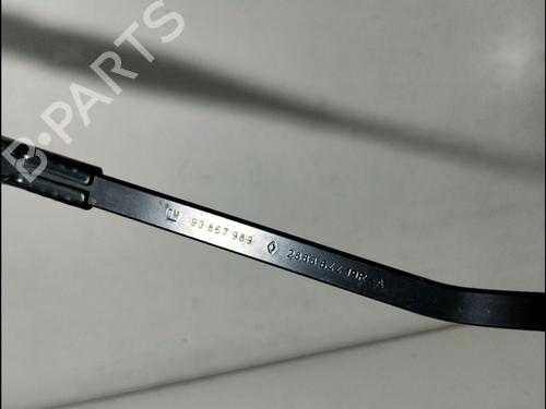 front-windshield-wiper-arm-renault-trafic-iii-van-fg_-2014-36485854 main image