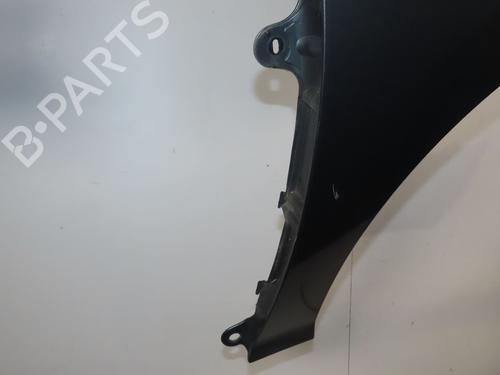 Guarda-lamas direito PEUGEOT 308 I (4A_, 4C_) 1.6 HDi (109 hp) 30840709