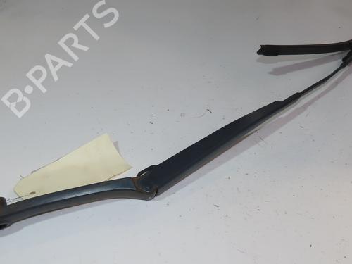 Used Front windshield wiper arm KIA CEE'D Hatchback (ED) 1.6 CRDi 90 (90 hp) 28068241