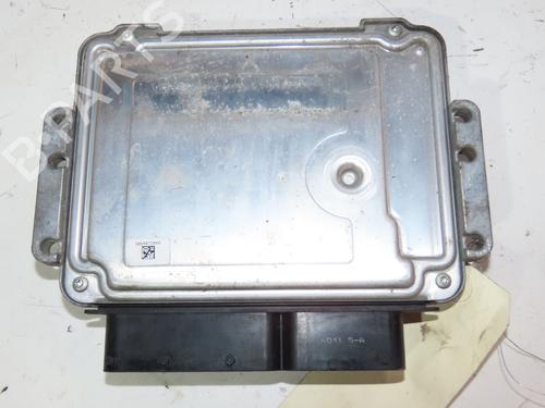 Used Engine control unit (ECU) KIA SPORTAGE III (SL) 1.7 CRDi (116 hp) 29551424