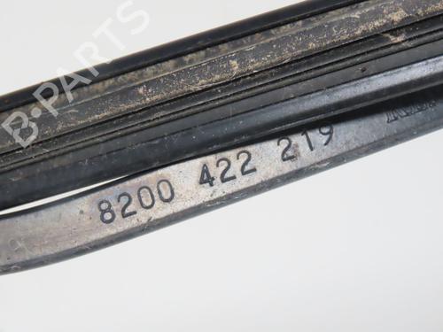 Used Front windshield wiper arm RENAULT SCÉNIC II (JM0/1_) 1.5 dCi (JM1E, JM16) (106 hp) 30291926