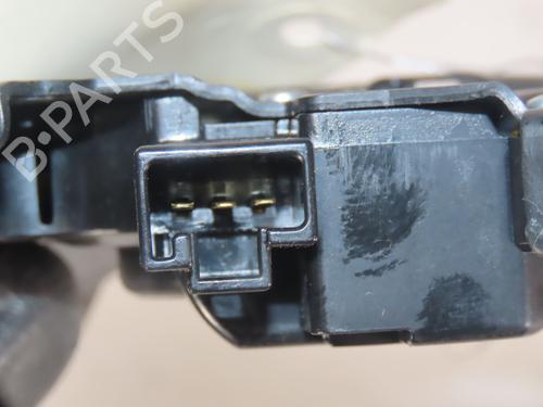 Używane Zamek klapy tylnej / bagażnika MAZDA 3 Saloon (BM_, BN_) 2.2 D (150 hp) 30868281