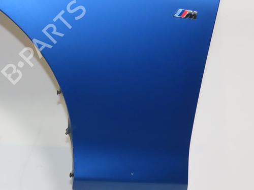 Guarda-lamas esquerdo BMW 1 (F21) 125 i (218 hp) 31179472