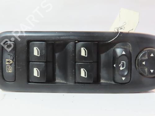 Left front window switch CITROËN C5 III (RD_) 2.0 HDi 140 (RDRHF8, RDRHFA, RDRHA8, RDRHAJ) | BP28970047I27