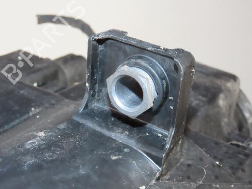 Used Right headlight VW PASSAT B6 (3C2) 1.9 TDI (105 hp) 31179528