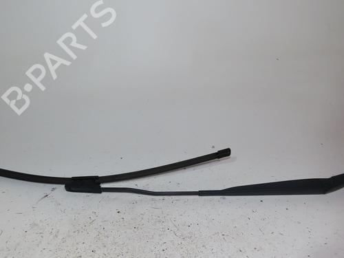 Used Front windshield wiper arm RENAULT CLIO III (BR0/1, CR0/1) 1.5 dCi (C/BR0G, C/BR1G) (68 hp) 23412695