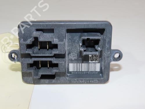 Used Heater resistor Heater resistor PEUGEOT 3008 II SUV (MC_, MR_, MJ_, M4_) 2.0 BlueHDi 180 (177 hp) 18732853 18732853