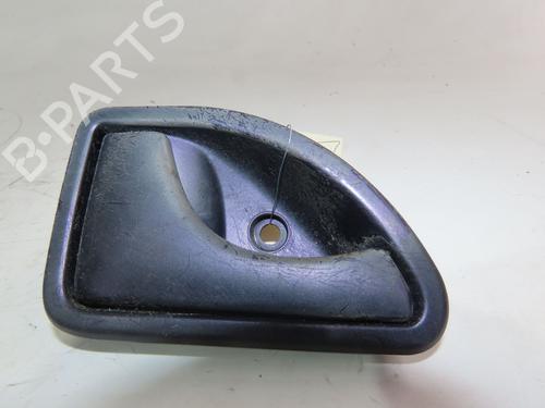 Used Front left interior door handle RENAULT TWINGO I (C06_) 1.2 16V (C06C, C06D, C06K) (75 hp) 19480172