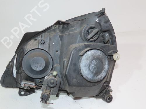Højre forlygte RENAULT CLIO II (BB_, CB_) 1.2 (BB0A, BB0F, BB10, BB1K, BB28, BB2D, BB2H, CB0A,... (58 hp) 29551507