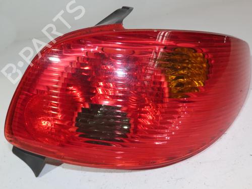 Right taillight PEUGEOT 206+ (2L_, 2M_) 1.4 i (2LKFWA, 2MKFWA) | BP29293973C35 