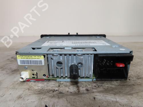 Used Radio Radio RENAULT MEGANE III Grandtour (KZ0/1) 1.5 dCi (KZ09, KZ0D, KZ1G, KZ29, KZ14, KZ1W, KZ10, KZ1F,... (110 hp) 10356861 10356861