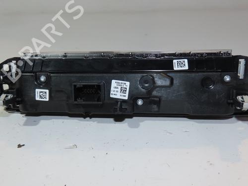 Used Warning switch PEUGEOT 3008 II SUV (MC_, MR_, MJ_, M4_) 1.2 THP/ PureTech 130 (MRHNSM, MRHNSU, MRHNSJ, MRHNYW,... (131 hp) 28206256