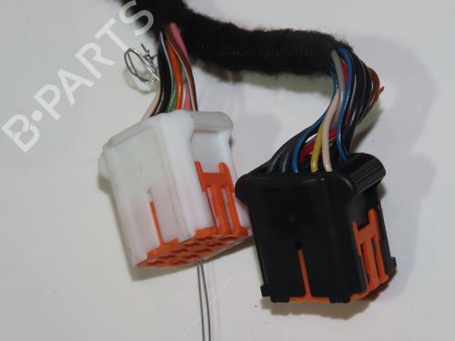 Used Right mirror CITROËN C4 II (NC_) 1.2 THP 130 (NCHNYM, NCHNYT) (130 hp) 31576314