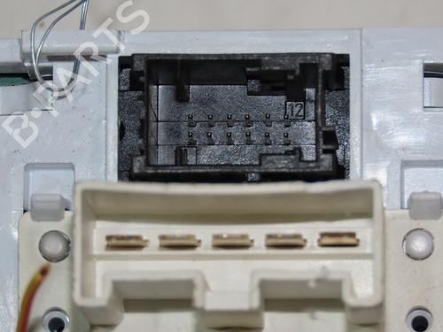 Used Climate control Climate control 38627798 38627798