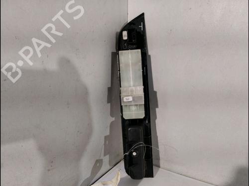 Used Left front window switch Left front window switch SUZUKI SWIFT III (MZ, EZ) 1.3 DDiS (RS413D) (75 hp) 12181382 12181382