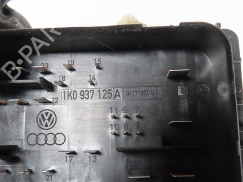 Used Fuse box SEAT ALTEA (5P1) 1.9 TDI (105 hp) 31820590