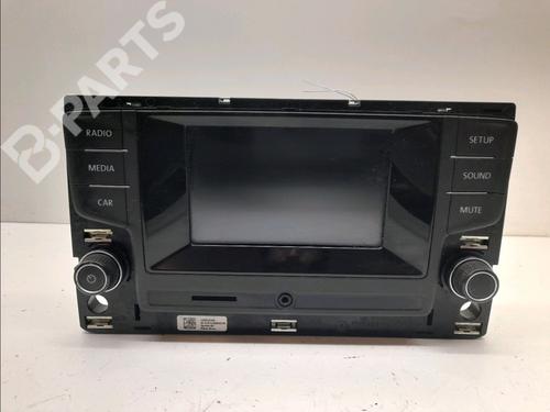 Used Radio VW GOLF VII (5G1, BQ1, BE1, BE2) 1.6 TDI (105 hp) 11725512