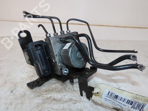 Used ABS pump PEUGEOT 308 II (LB_, LP_, LW_, LH_, L3_) 1.2 THP 130 (131 hp) 19162411