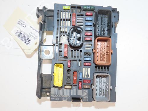Fuse box CITROËN C4 Picasso I MPV (UD_) 1.6 HDi | BP30093138E1