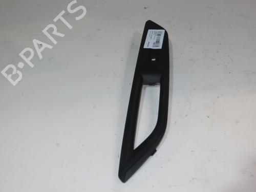 Used Switch PEUGEOT 3008 II SUV (MC_, MR_, MJ_, M4_) Hybrid (224 hp) 18824740