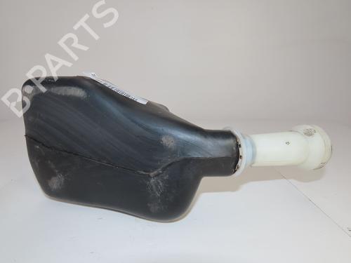 Used Windscreen washer tank CITROËN SAXO (S0, S1) 1.1 X, SX (60 hp) 29929938