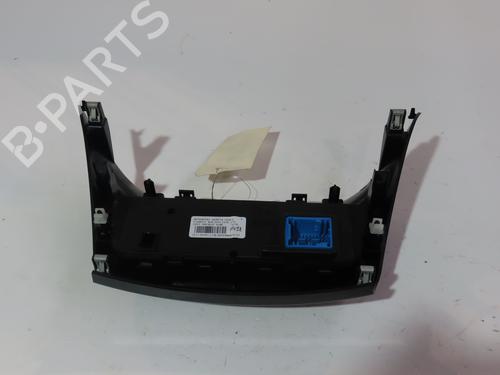Used Climate control Climate control 17657482 17657482