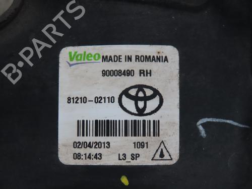 Right front fog light TOYOTA YARIS (_P13_) 1.4 D (NLP130_, NLP130) | BP30955679C31