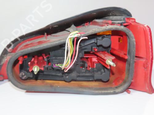 Used Left taillight PEUGEOT 106 II (1A_, 1C_) 1.1 i (60 hp) 26570955