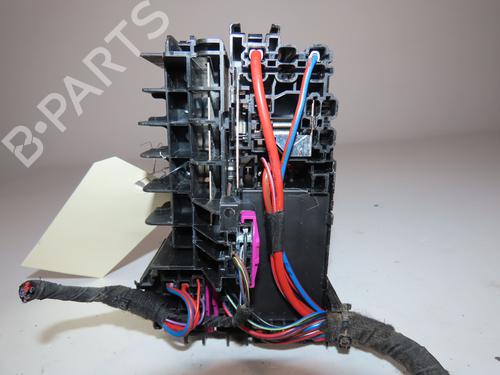 Scatola Fusibili VW POLO V (6R1, 6C1) 1.8 GTI (192 hp) 31325360