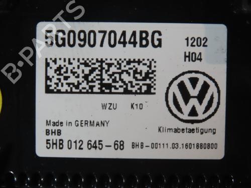 AC-Styringsenhed/Manøvreenhed VW PASSAT B8 Variant (3G5, CB5) 2.0 TDI (150 hp) 28033456