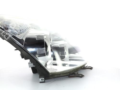 Koplamp rechts Koplamp rechts TOYOTA COROLLA Verso (ZER_, ZZE12_, R1_) 2.2 D-4D (AUR10_, AUR10R) (136 hp) 36100652 36100652