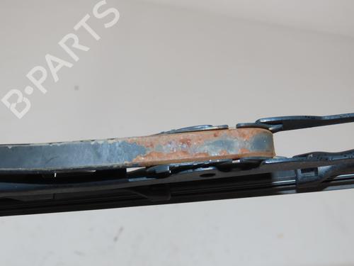 Used Front windshield wiper arm RENAULT TRAFIC II Van (FL) 1.9 dCi 100 (FL0C) (101 hp) 27095453