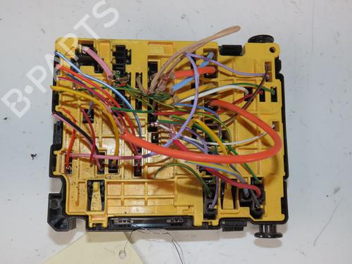 Used Fuse box Fuse box PEUGEOT PARTNER Box Body/MPV (K9) 1.6 BlueHDI 100 (99 hp) 33632553 33632553