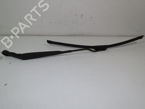 Used Front windshield wiper arm NISSAN PRIMERA Hatchback (P12) 1.9 dCi (120 hp) 16980316