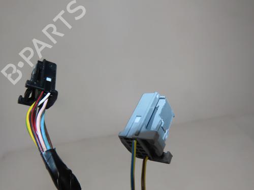 right-mirror-renault-megane-iv-hatchback-b9amn_-2015-32512106 main image