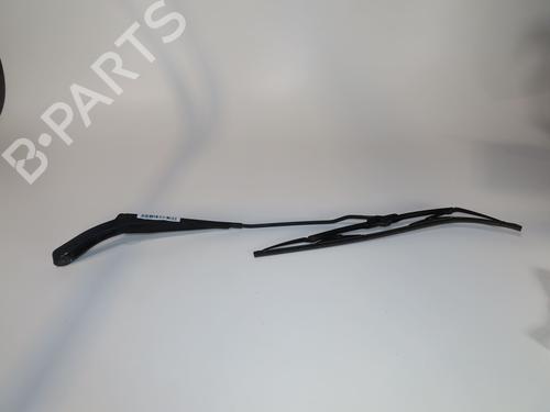 Used Front windshield wiper arm FORD MONDEO III (B5Y) 2.0 16V TDDi / TDCi (115 hp) 17552859