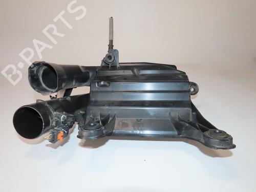 Boîtier de filtre à air PEUGEOT 3008 II SUV (MC_, MR_, MJ_, M4_) 1.6 BlueHDi 120 (120 hp) 28136588